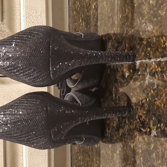 EUC Black glittery high heels. - Picture 3 of 5
